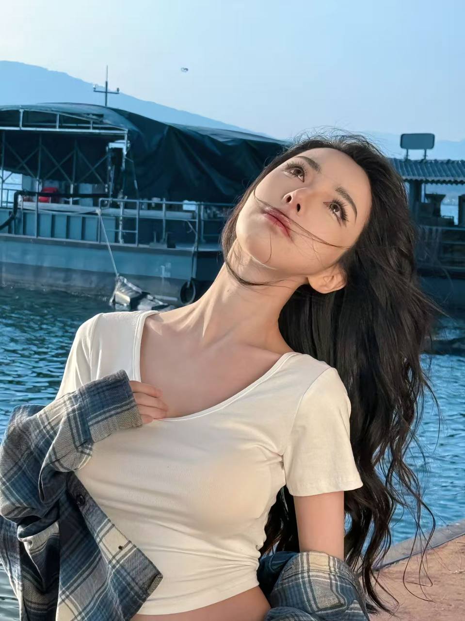 晏清和 - 高端模特模卡